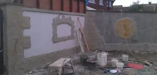 Bit of wallcrete over Weber chalk