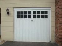 monocouch.? level to sides or build up