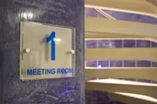 Curved marble polished plaster wall