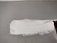 Newly skimmed walls cracking!