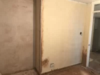 Just your DIY numpty here.. old plasterboards..and smooth concrete