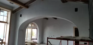 Hello Everybody, I'd appreciate some advice. Is it a good time to get into plastering?