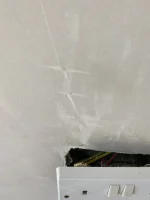 Is this an acceptable plastering ?!?