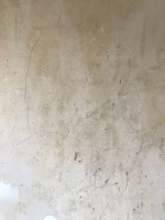 Hairline cracking