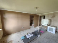 Plastered my flat, total newbie and diyer, done decent job of it tbh, pros faster and easy days work but this was my own home and project... thoughts?